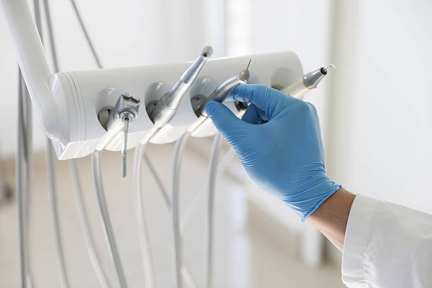 Professional Teeth Whitening technician working in Valley Grande, AL